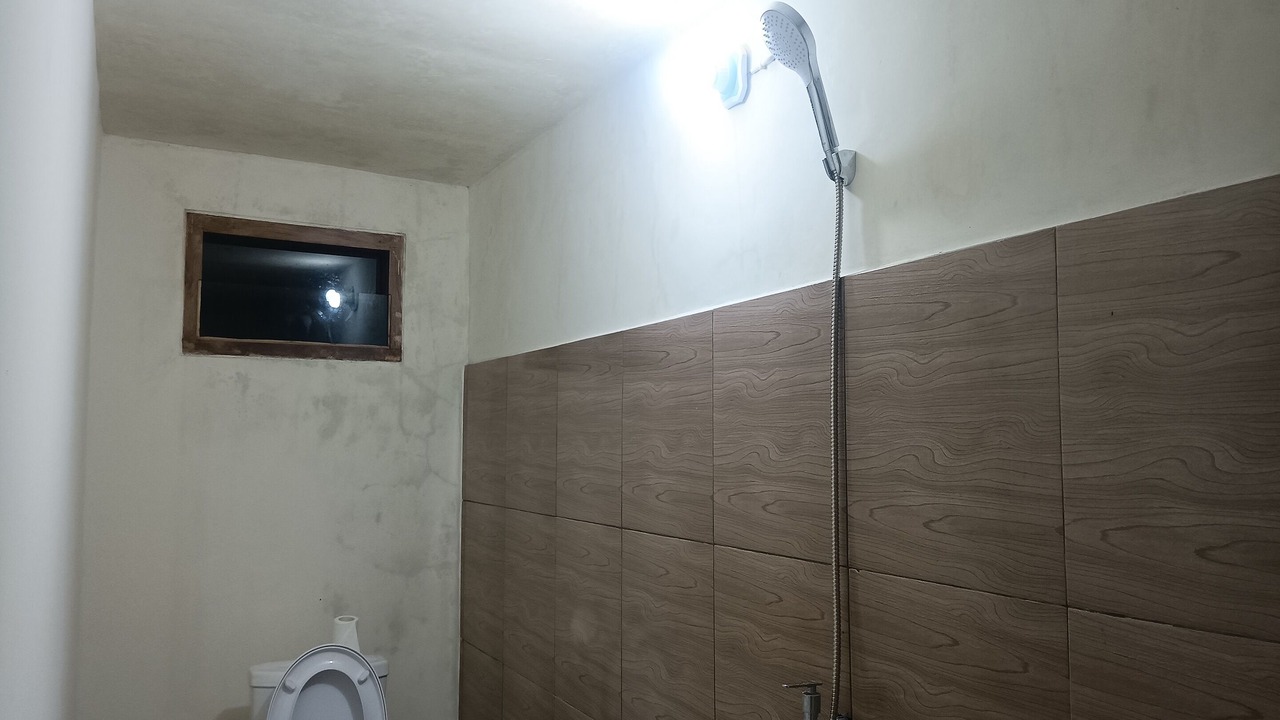 Photo of Bathroom in Kecamatan Pringgasela