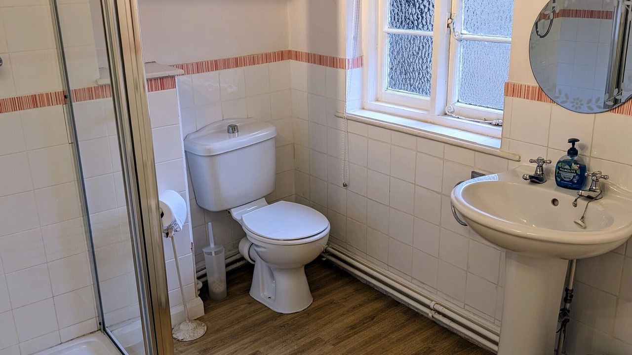 Photo of Bathroom in Blakesley