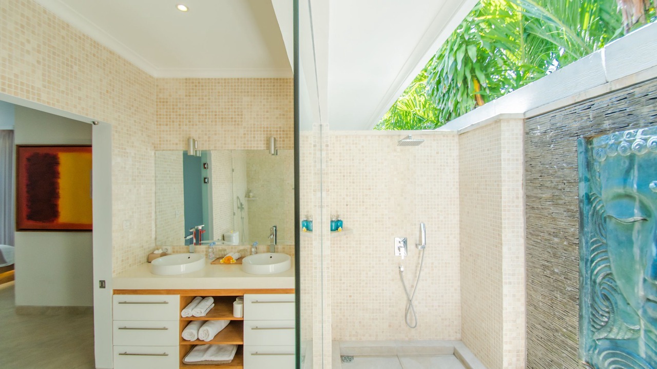 Photo of Bathroom in Umeanyar
