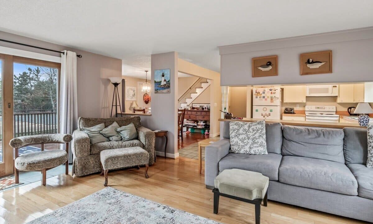 Photo of Livingroom in Cataumet