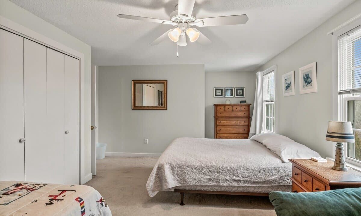 Photo of Bedroom in Cataumet