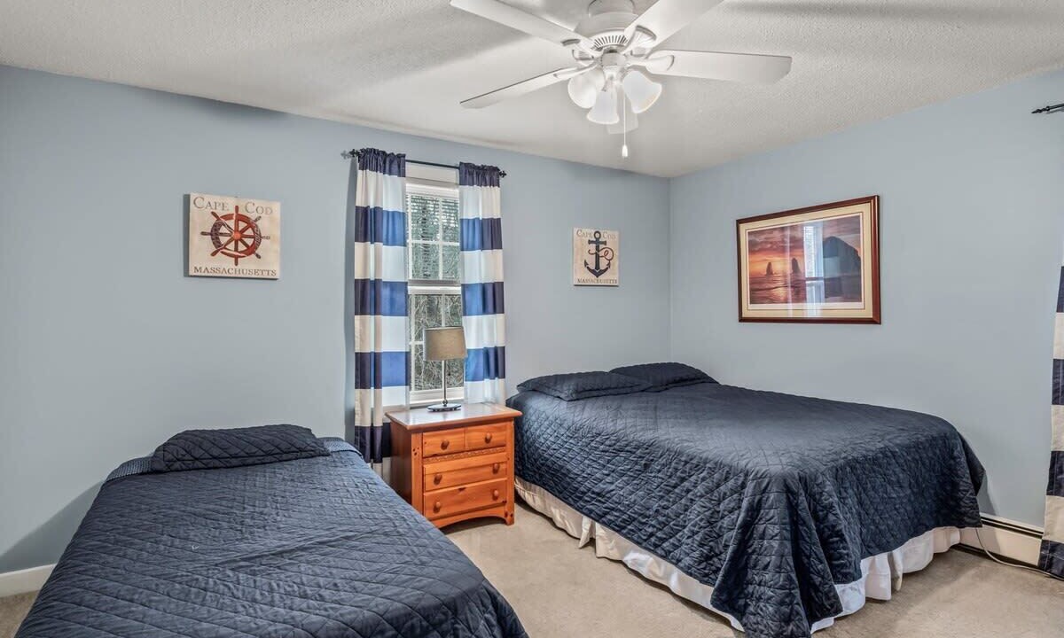 Photo of Others in Cataumet