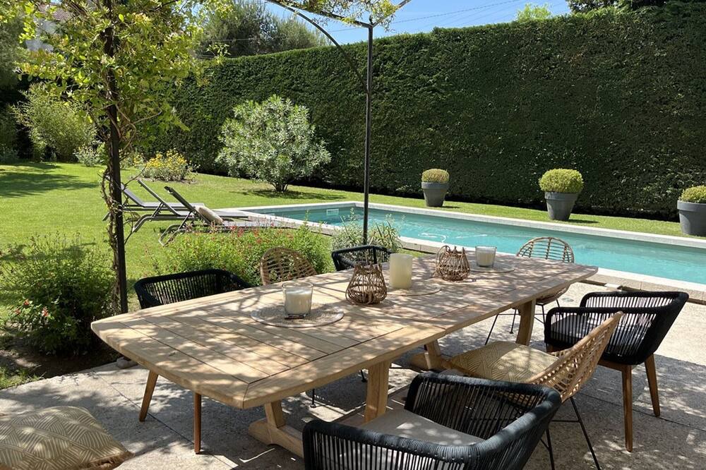 Photo of Outdoor in Entraigues-sur-la-Sorgue