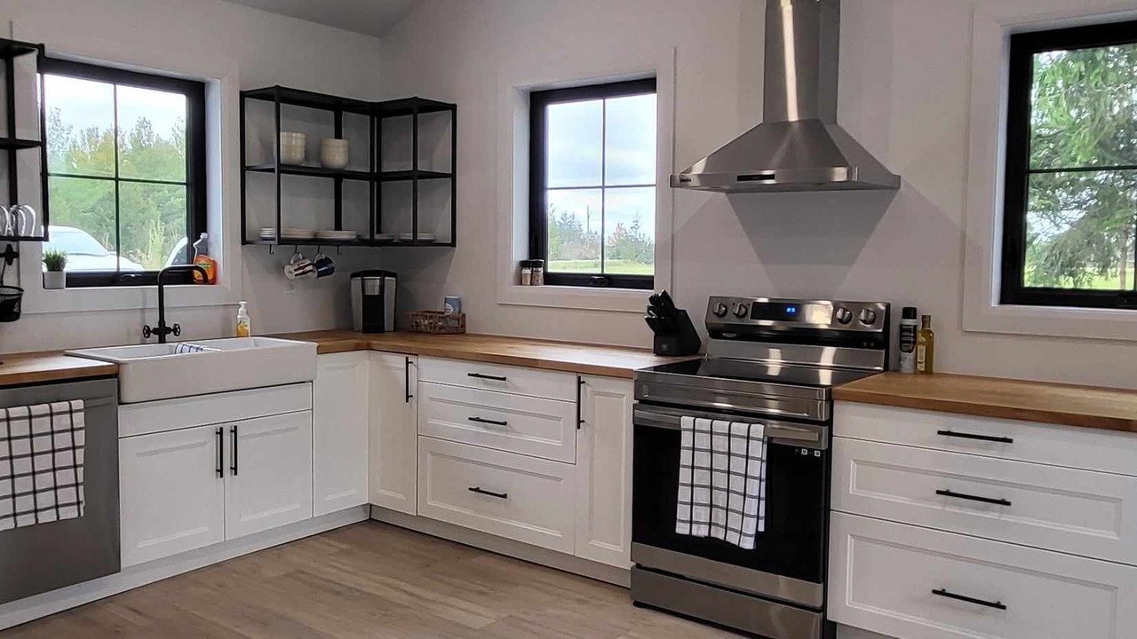 Photo of Kitchen in Lambton Shores