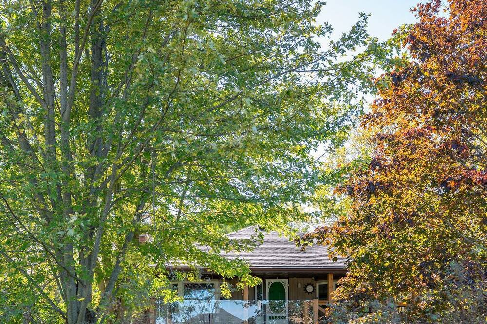 Photo of Outdoor in Kettle Point 44