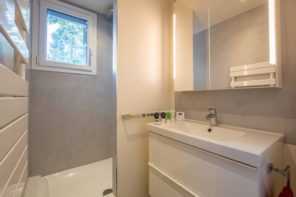 Photo of Bathroom in Le Celle-Saint-Cloud
