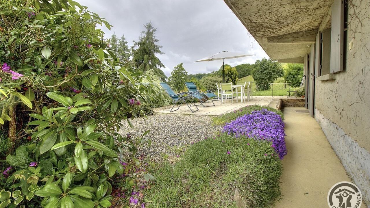 Photo of Outdoor in Larajasse