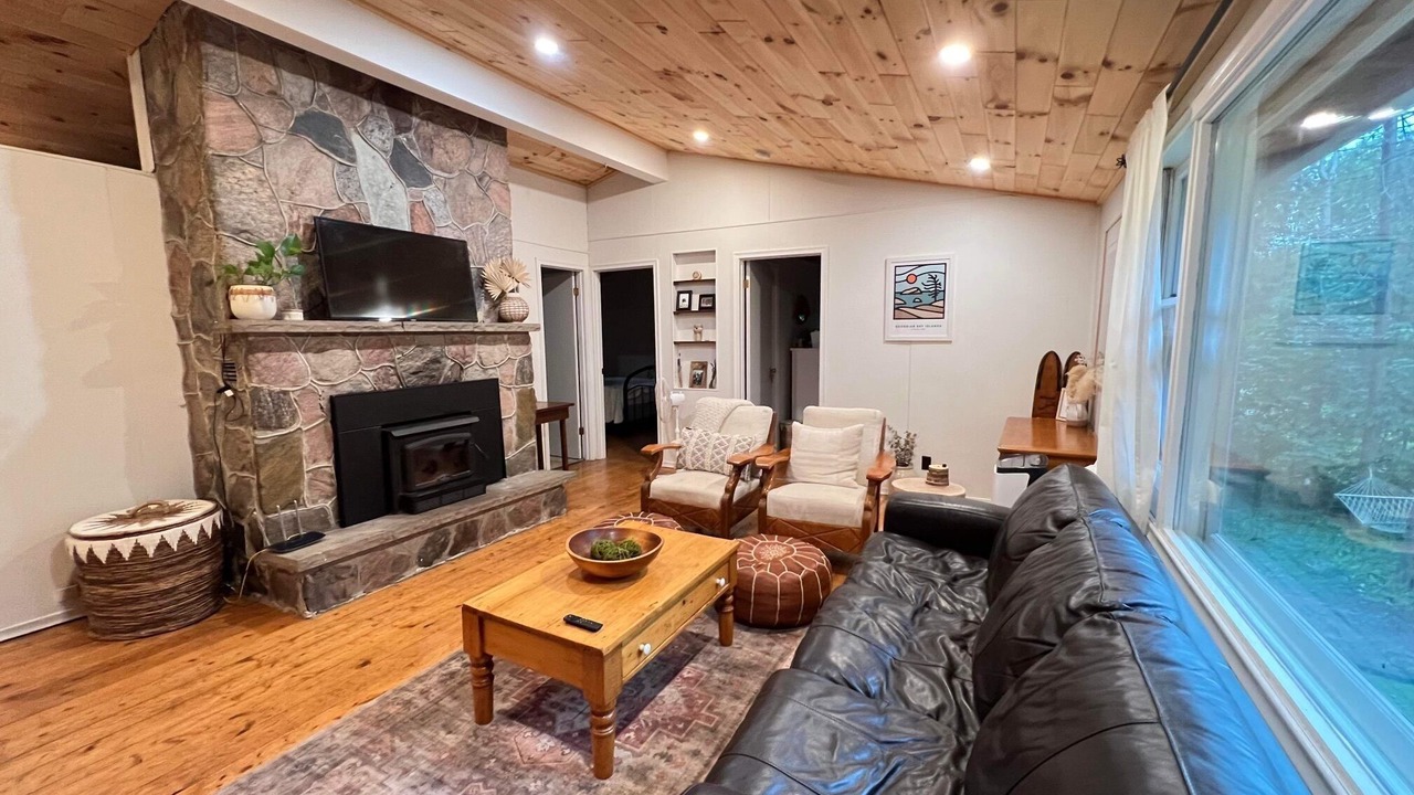 Photo of Livingroom in Georgian Bluffs