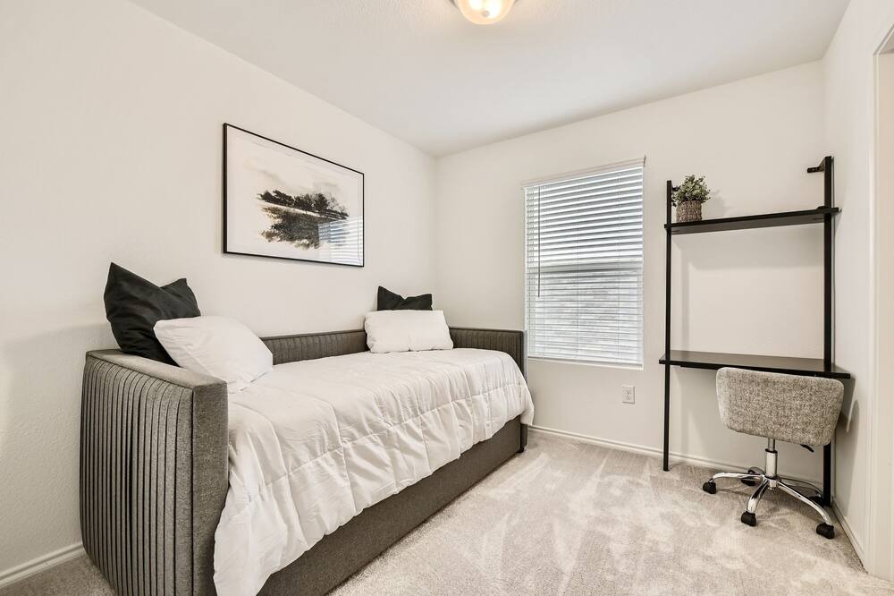 Photo of Bedroom in Weston