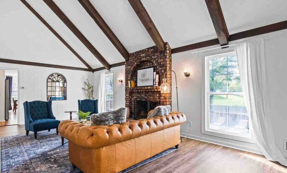 Photo of Livingroom in Blue Springs