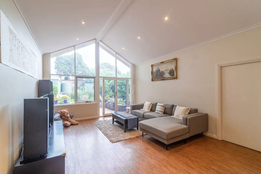 Photo of Livingroom in Fullarton