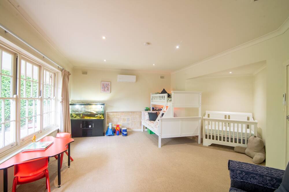 Photo of Others in Fullarton