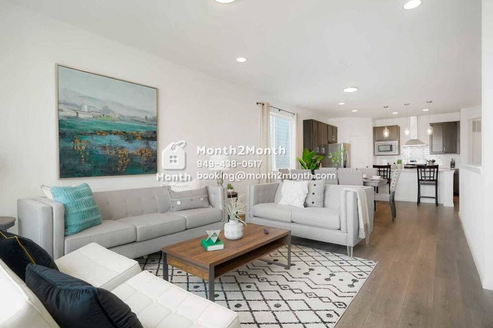 Photo of Livingroom in Longmont