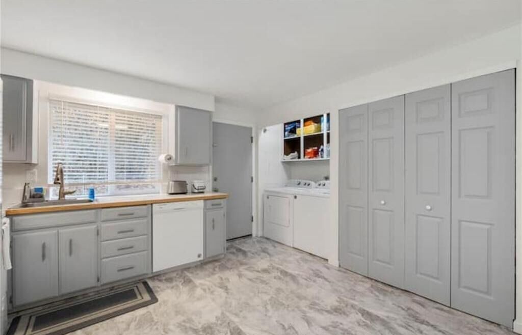 Photo of Kitchen in East Olympia