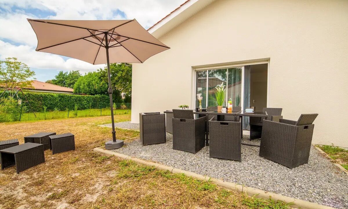 Photo of Patio Balcony in Parentis-en-Born