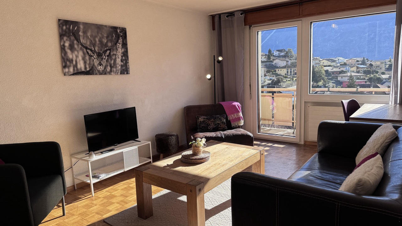 Photo of Livingroom in Miege