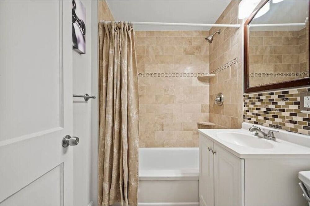 Photo of Bathroom in Highland Hills