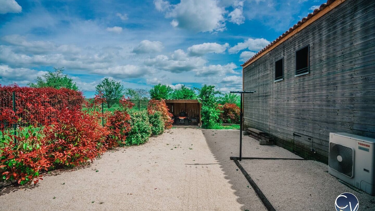 Photo of Outdoor in La Bruguiere