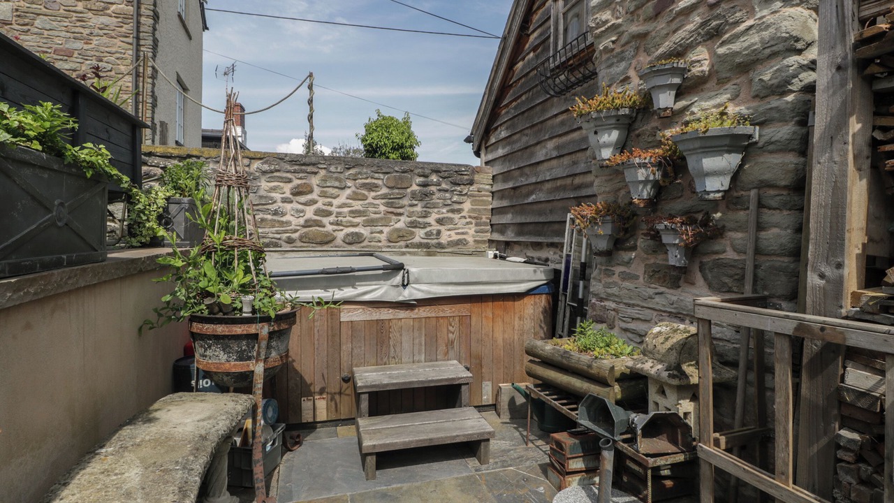 Photo of Others in Hay on Wye