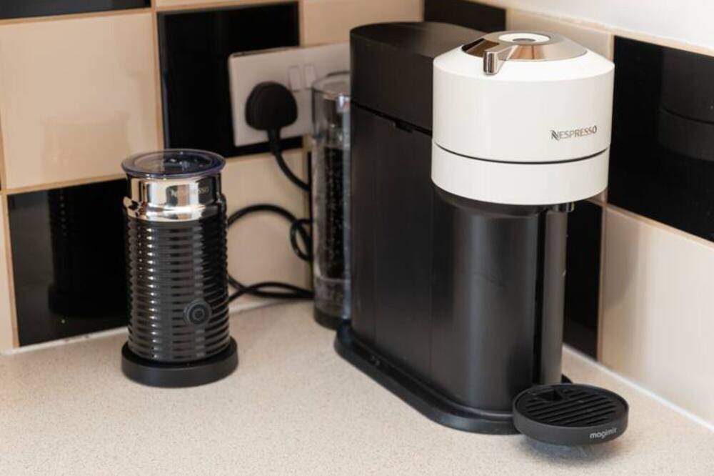 Photo of Others in Hampton Wick