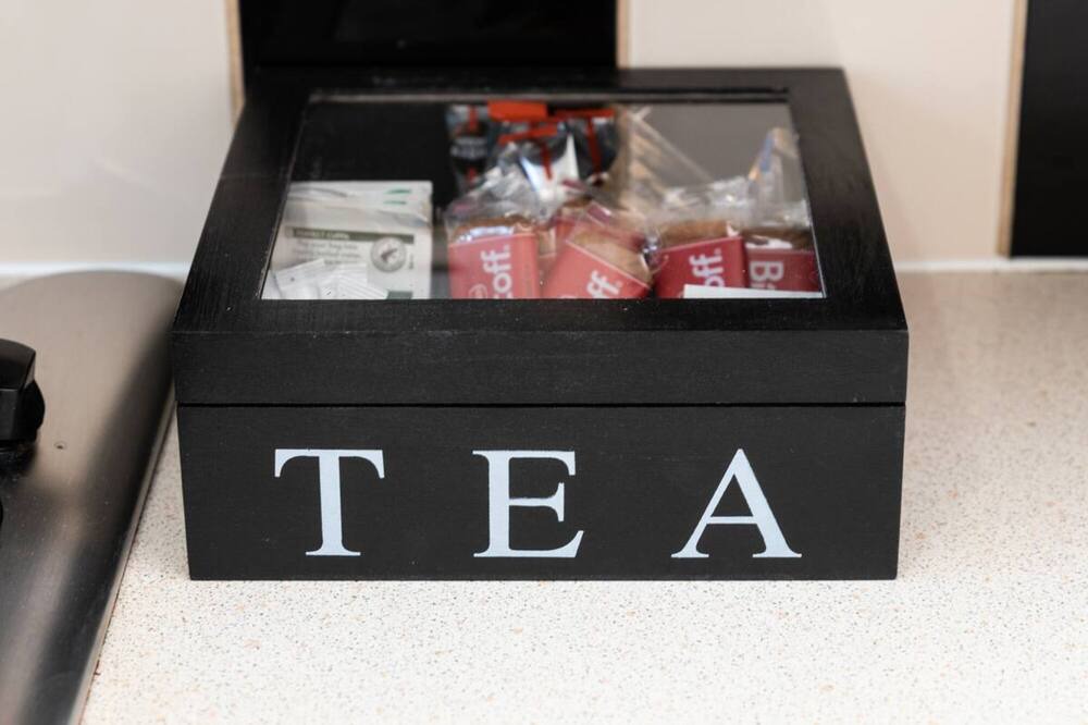 Photo of Others in Hampton Wick