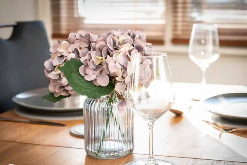 Photo of Others in Hampton Wick