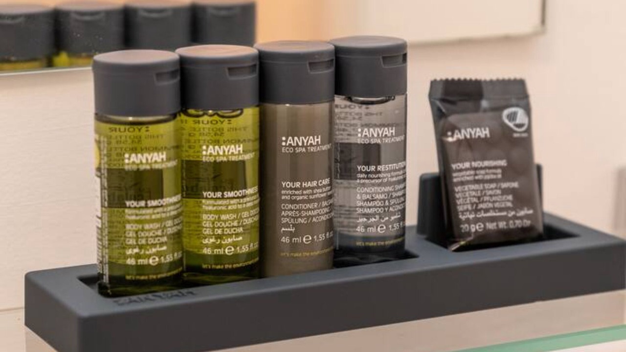 Photo of Others in Hampton Wick