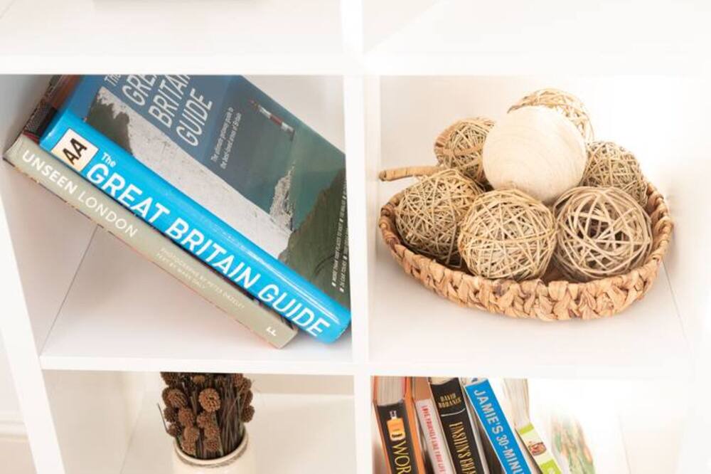 Photo of Others in Hampton Wick