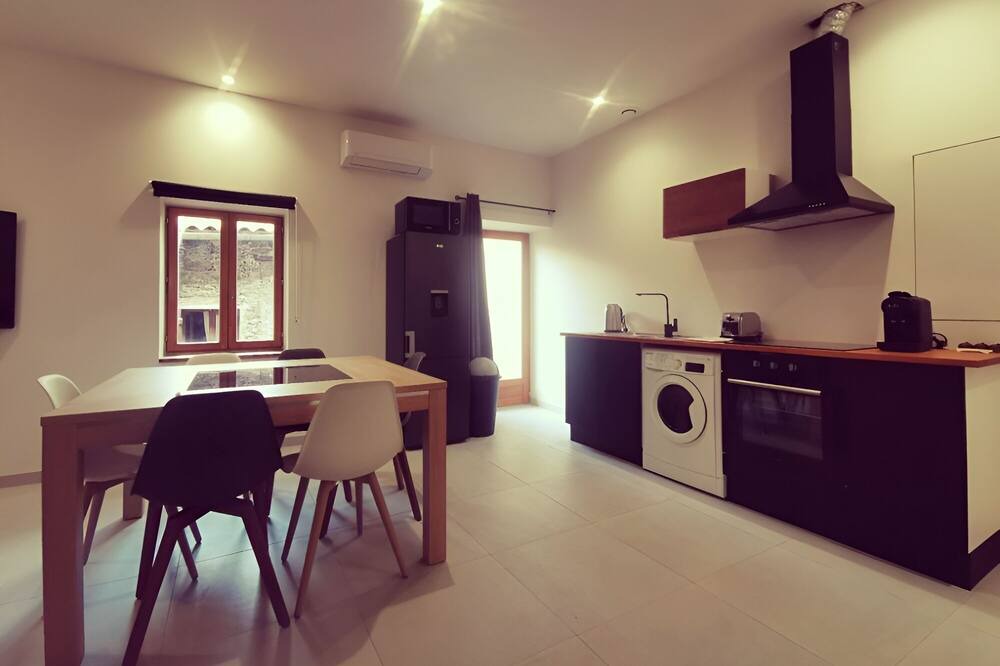 Photo of Livingroom in Centre Ville