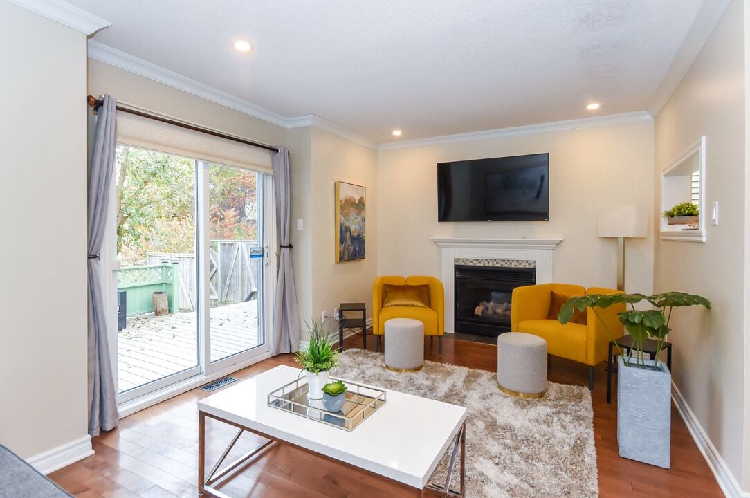 Photo of Livingroom in Ottawa Division