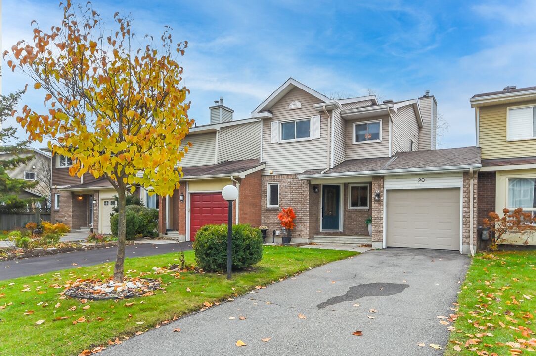 Photo of Outdoor in Ottawa Division