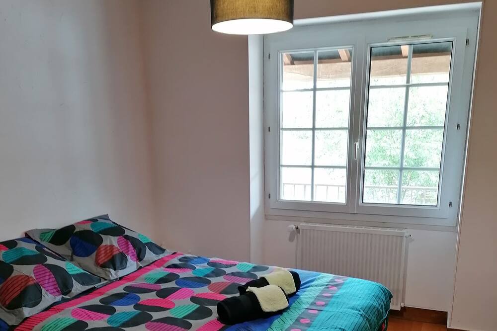 Photo of Bedroom in Bard-le-Regulier