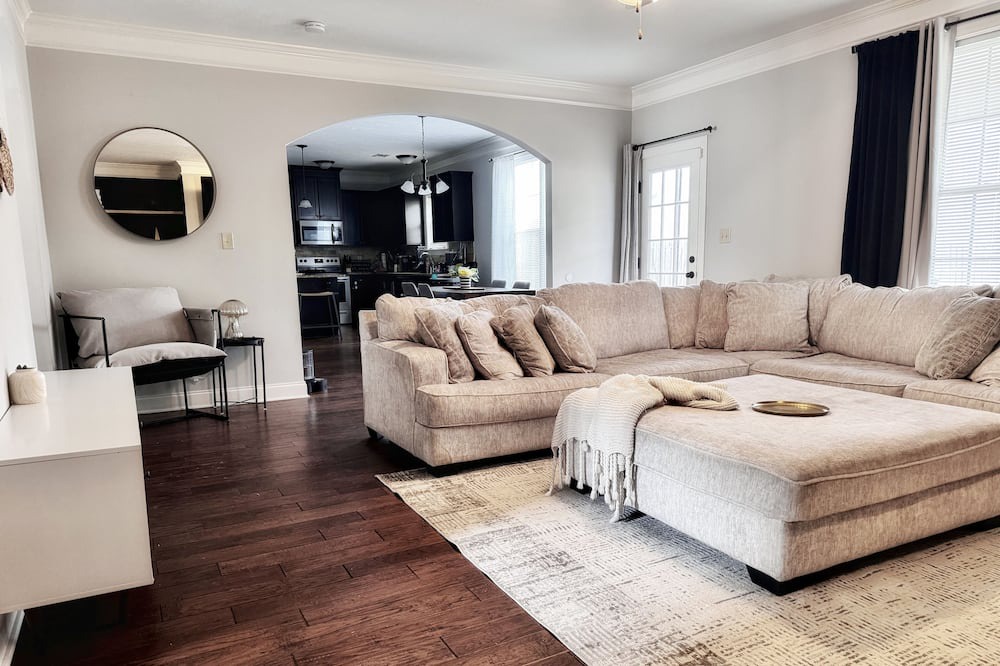 Photo of Livingroom in Gracewood