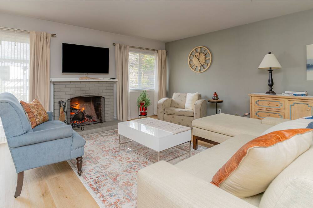 Photo of Livingroom in Novato