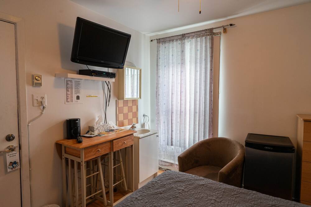 Photo of Bedroom in Cap de la Madeleine