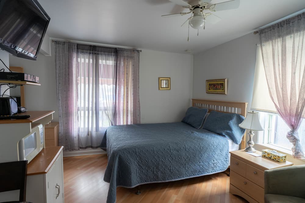 Photo of Bedroom in Cap de la Madeleine
