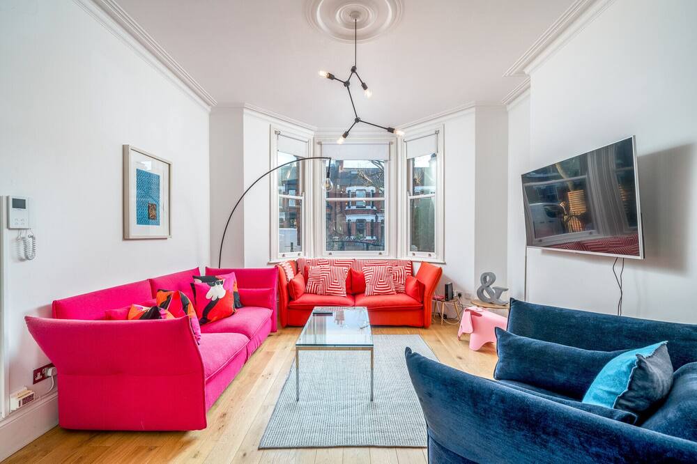 Photo of Livingroom in North Kensington