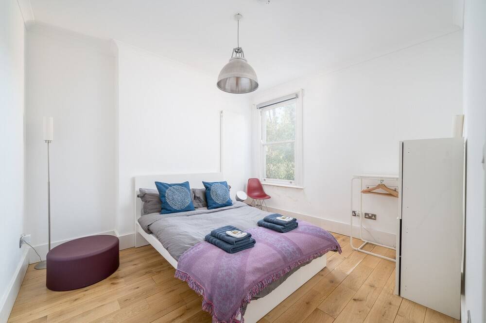 Photo of Bedroom in North Kensington