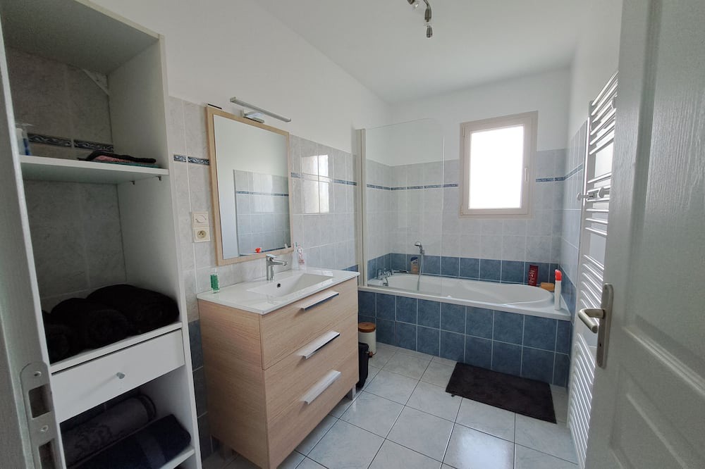 Photo of Others in Auvers-le-Hamon