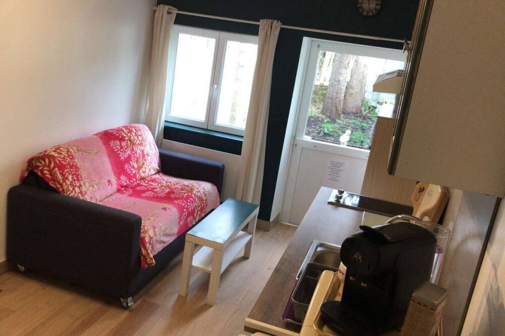 Photo of Livingroom in Lens
