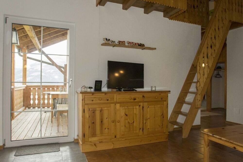 Photo of Livingroom in Surcuolm