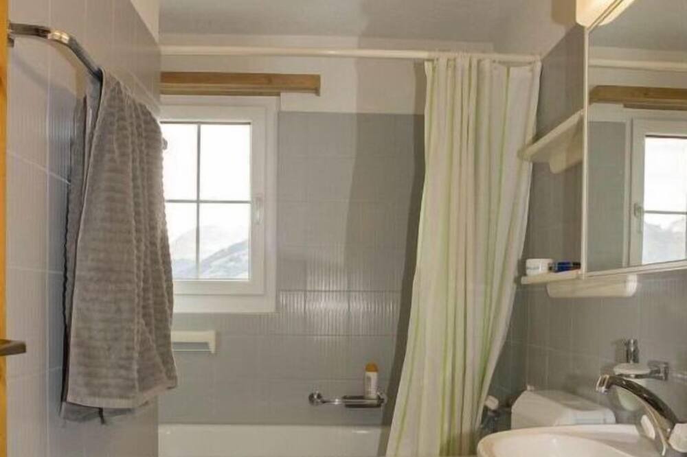 Photo of Bathroom in Surcuolm