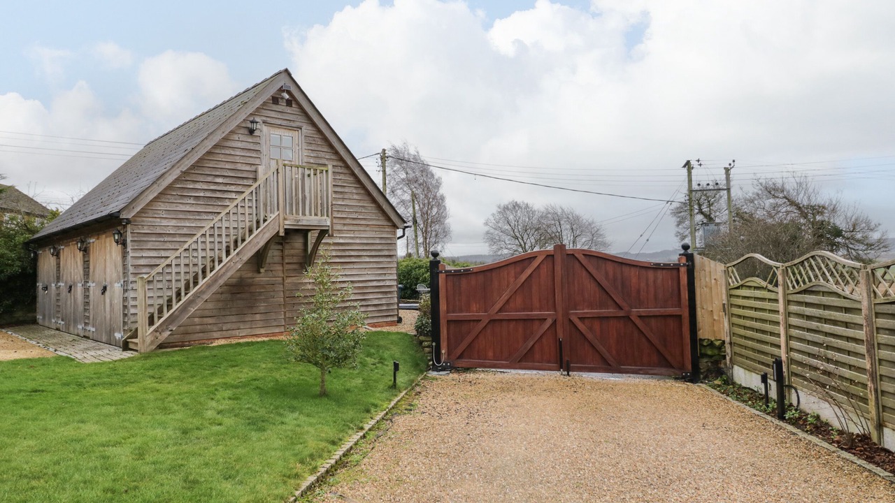 Photo of Outdoor in Leighton