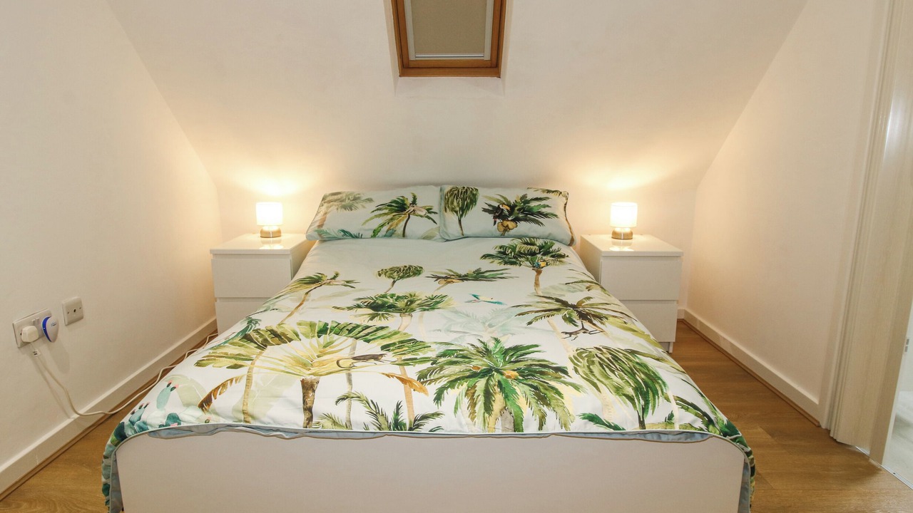 Photo of Others in Leighton