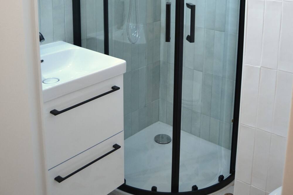 Photo of Bathroom in Faubourg de l'Arche