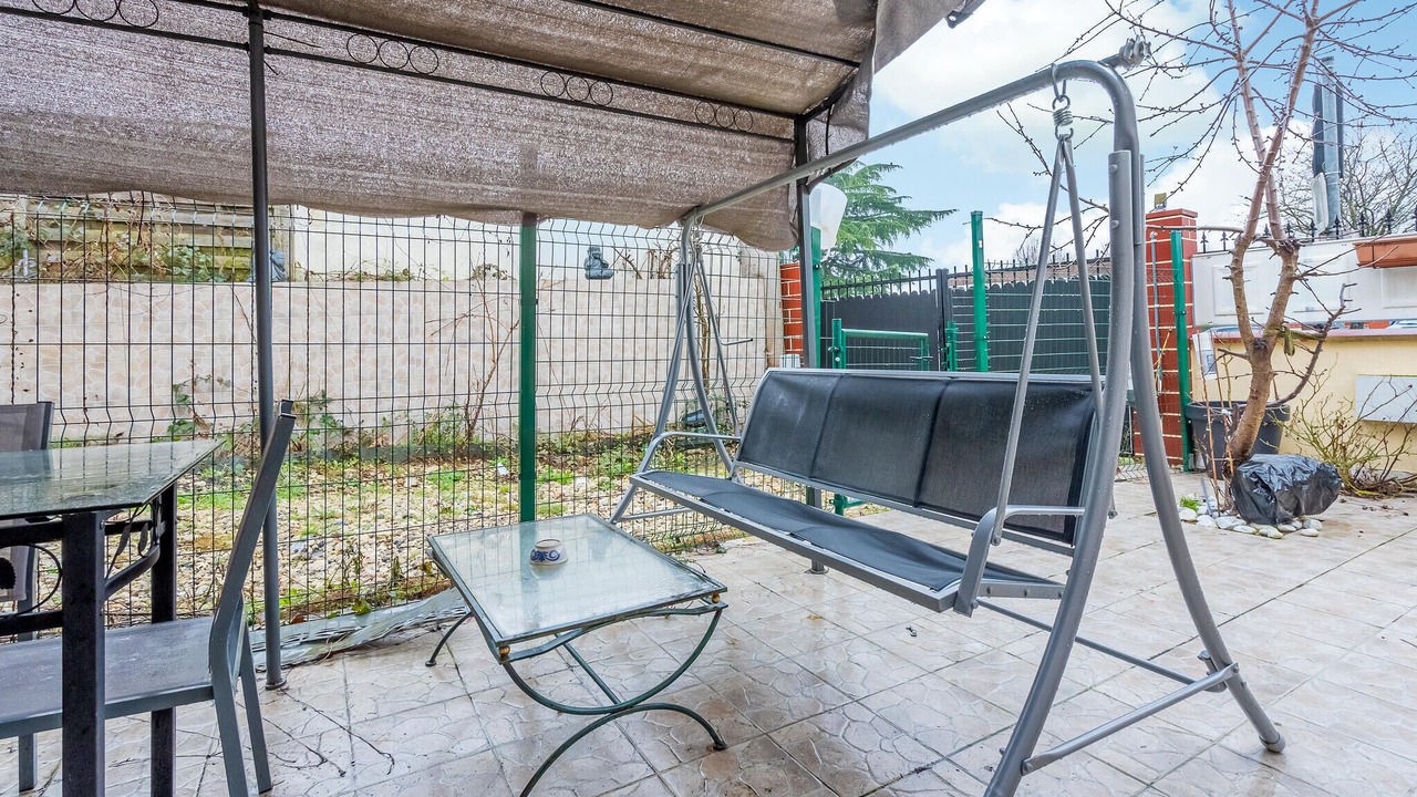 Photo of Outdoor in Saint-Thibault-des-Vignes