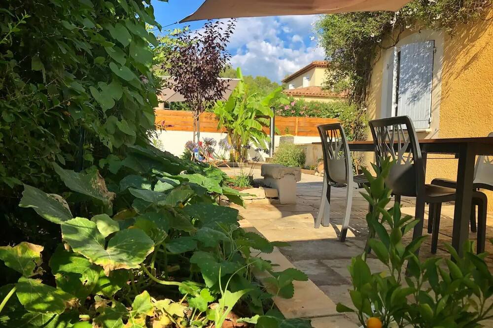 Photo of Patio Balcony in Sommieres