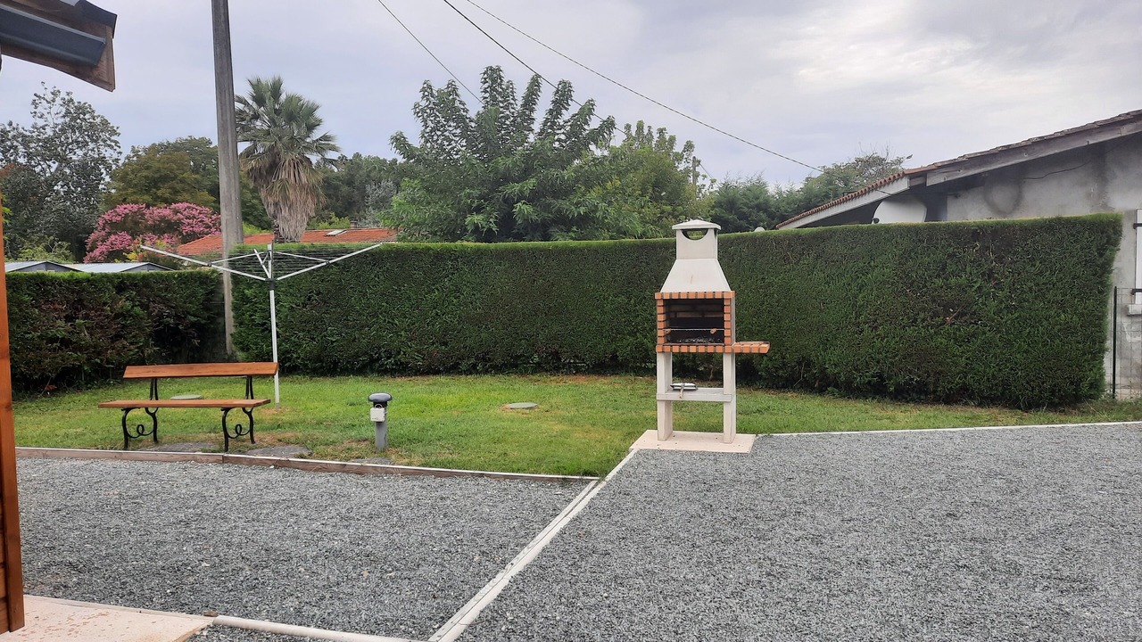 Photo of Outdoor in Jau-Dignac-et-Loirac