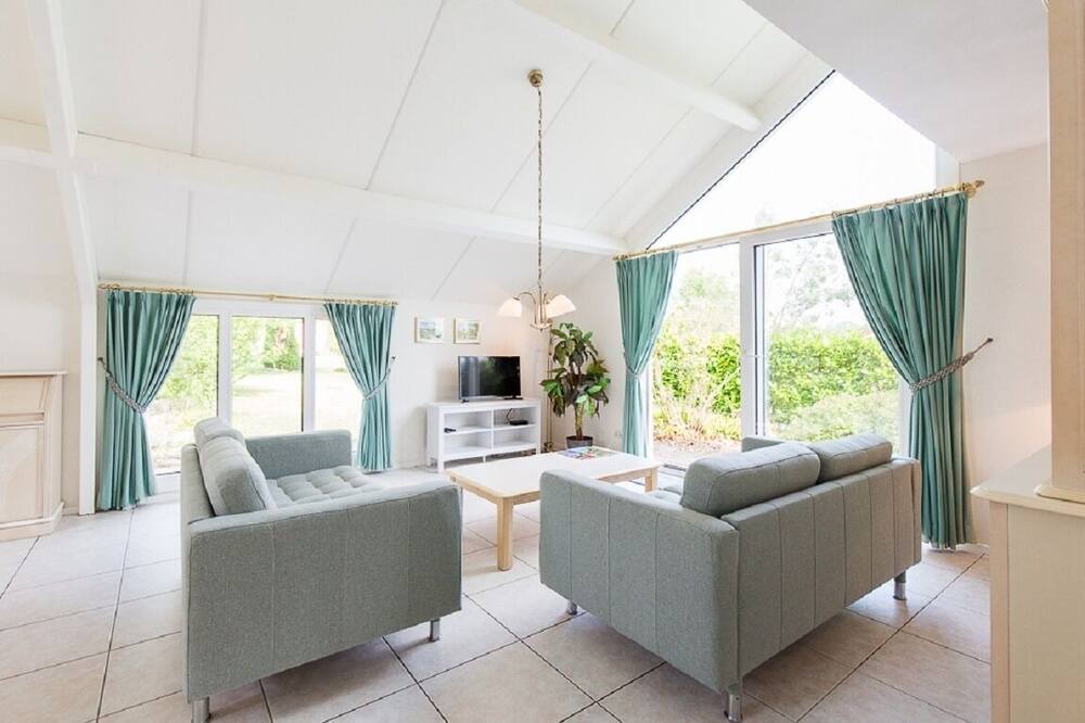 Photo of Livingroom in Daumazan-sur-Arize