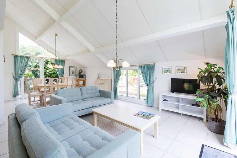 Photo of Livingroom in Daumazan-sur-Arize
